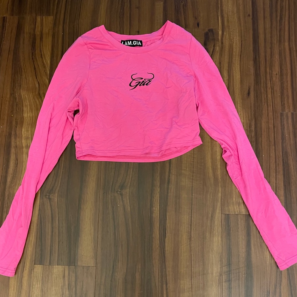 I.AM.GIA pink long sleeve cropped top